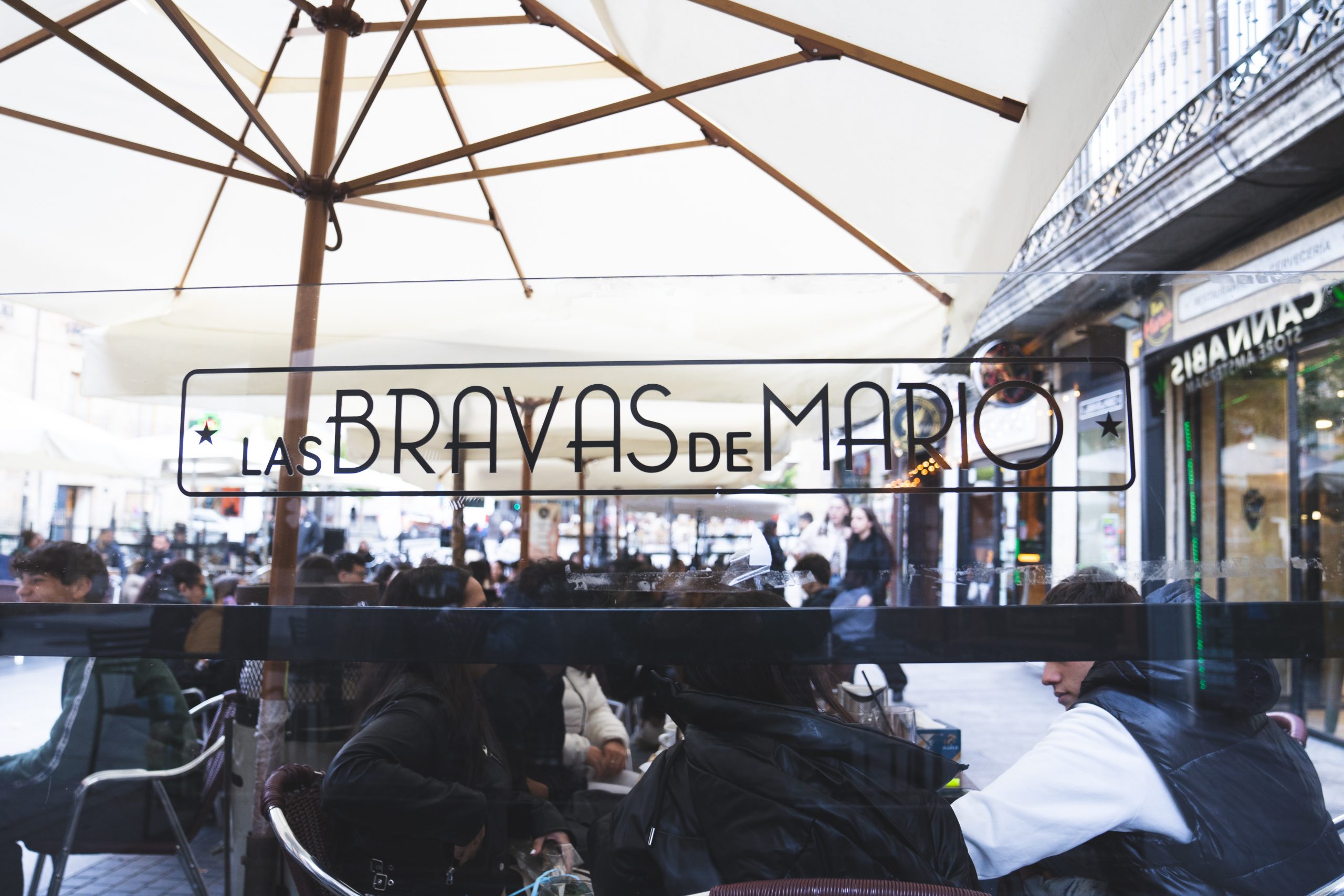 Terraza Las Bravas de Mario